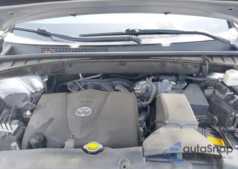 2017 Toyota Highlander Limited z USA, uszkodzony, nr VIN 5TDDZRFH2HS443476